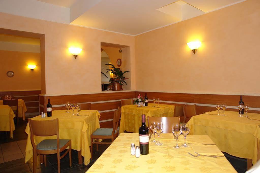 Hotel Il Castellaccio Piccione Exterior photo